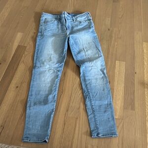 Abercrombie High Rise Super Skinny